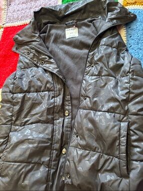 Old Navy Quilted vest no hood , warm and soft